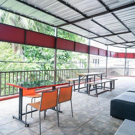 Reddoorz Plus Near Itc Cempaka Mas 2 자카르타 외부 사진