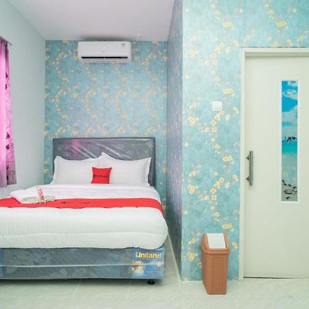 Reddoorz Plus Near Itc Cempaka Mas 2 자카르타 외부 사진