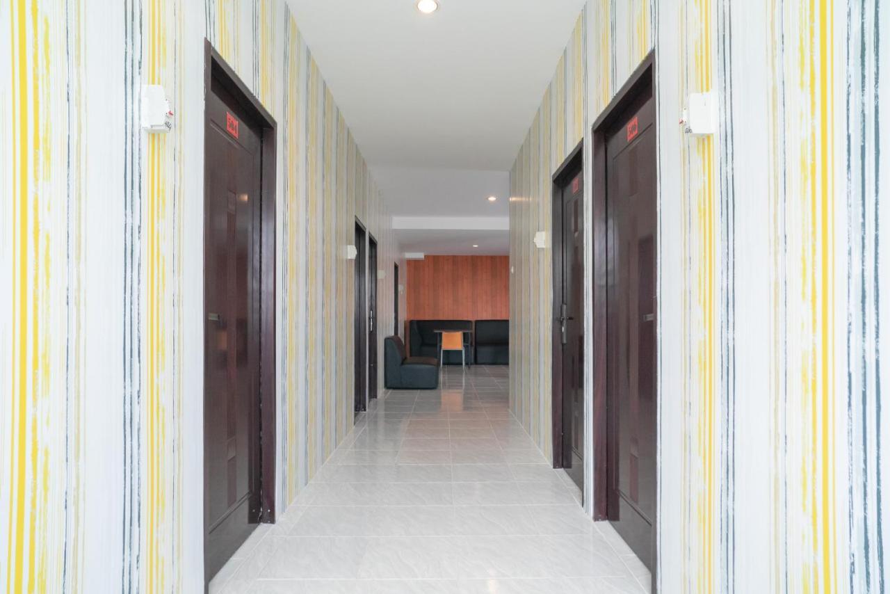 Reddoorz Plus Near Itc Cempaka Mas 2 자카르타 외부 사진