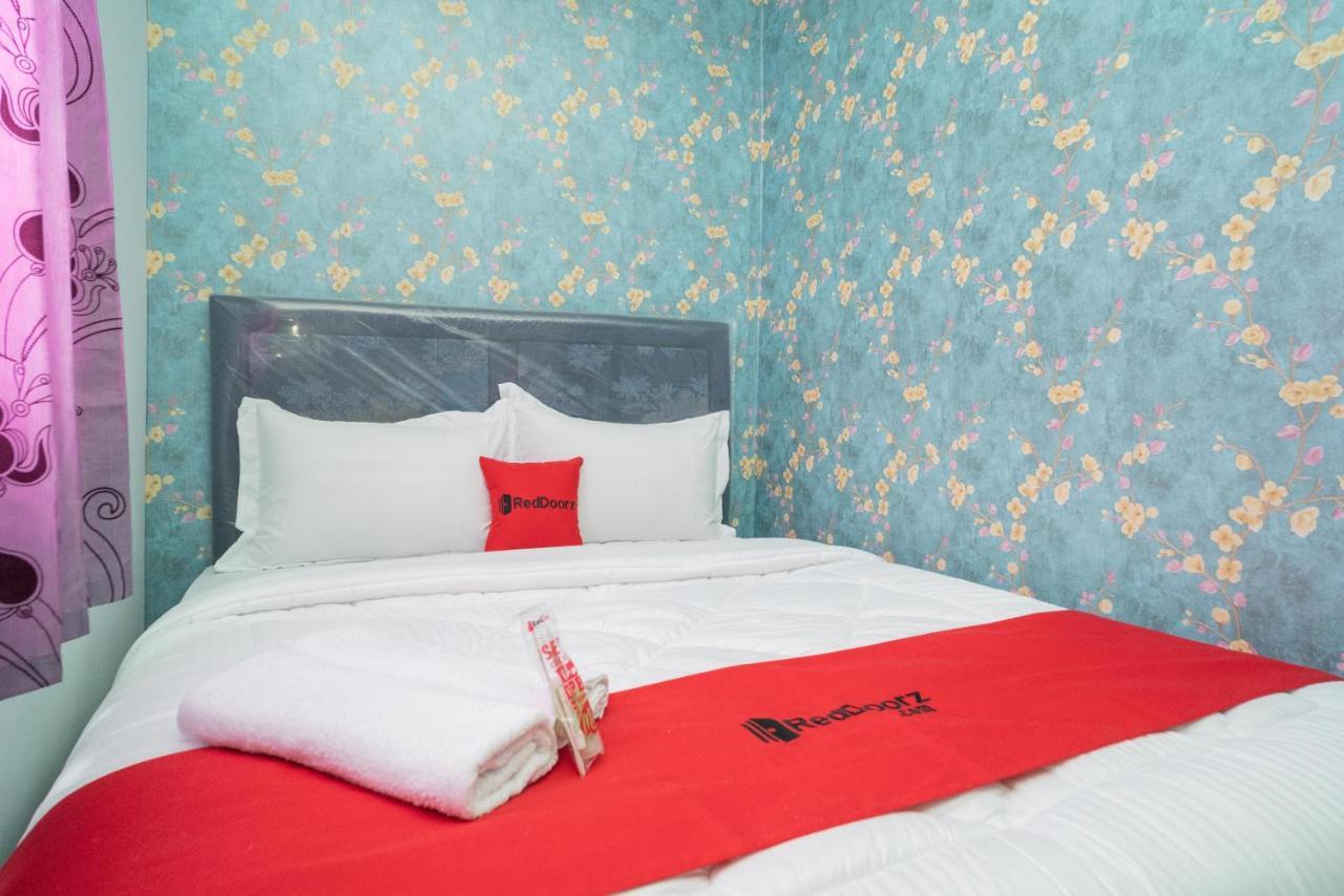 Reddoorz Plus Near Itc Cempaka Mas 2 자카르타 외부 사진