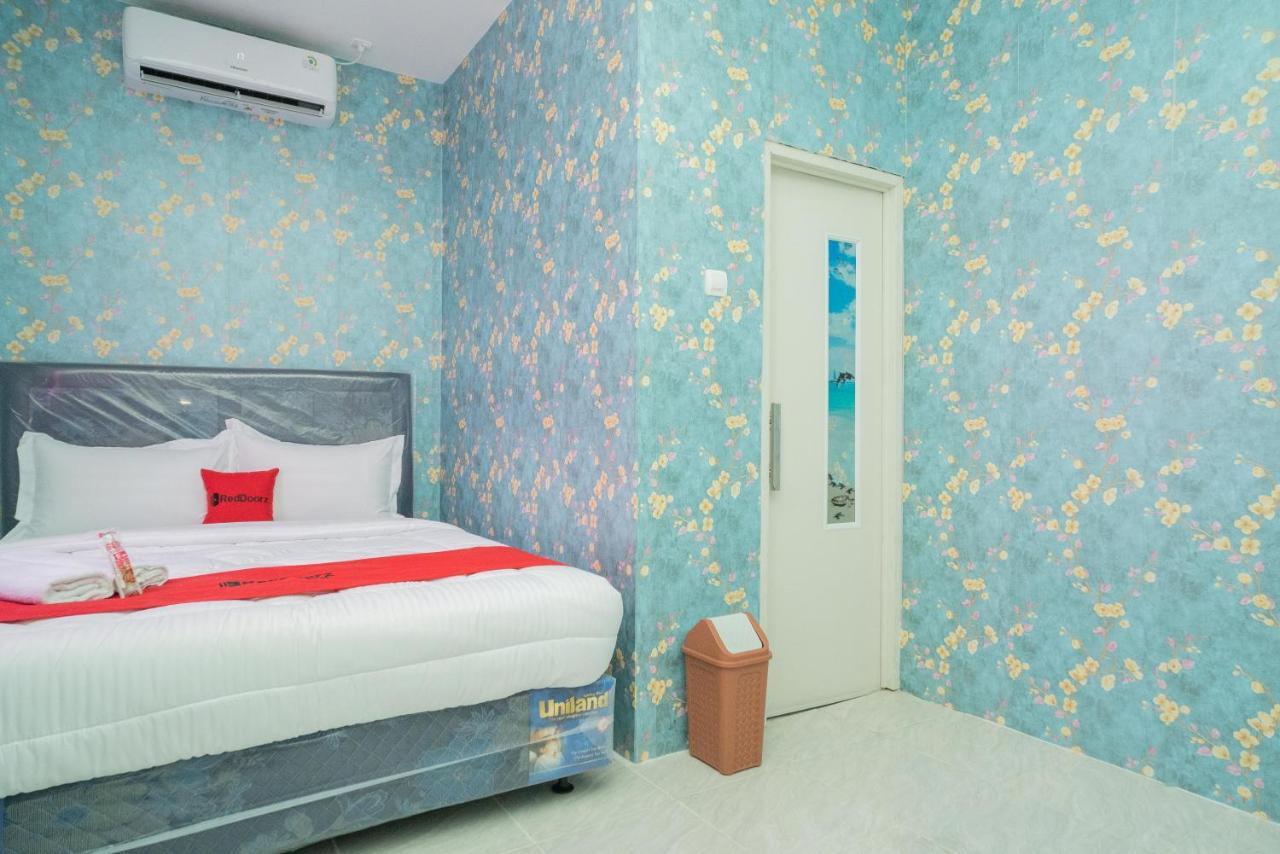Reddoorz Plus Near Itc Cempaka Mas 2 자카르타 외부 사진