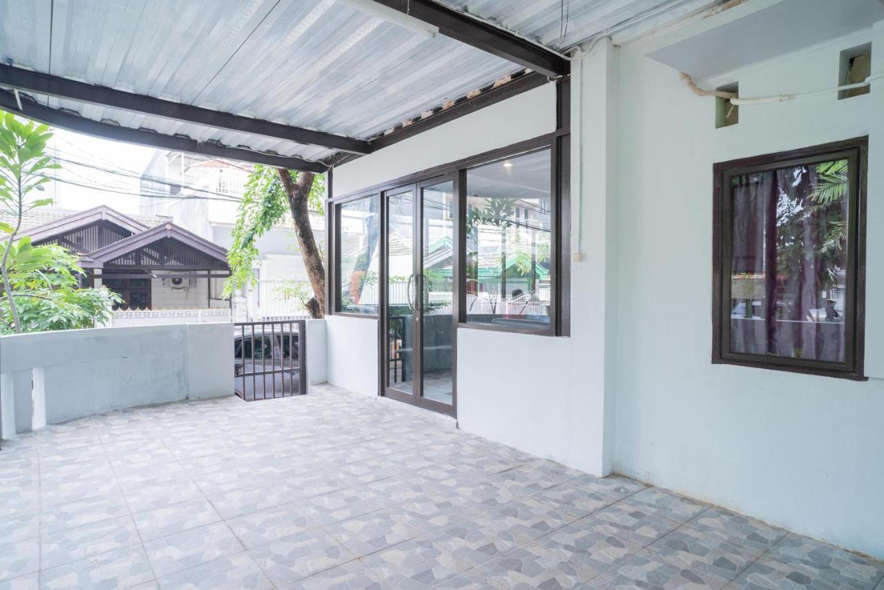 Reddoorz Plus Near Itc Cempaka Mas 2 자카르타 외부 사진