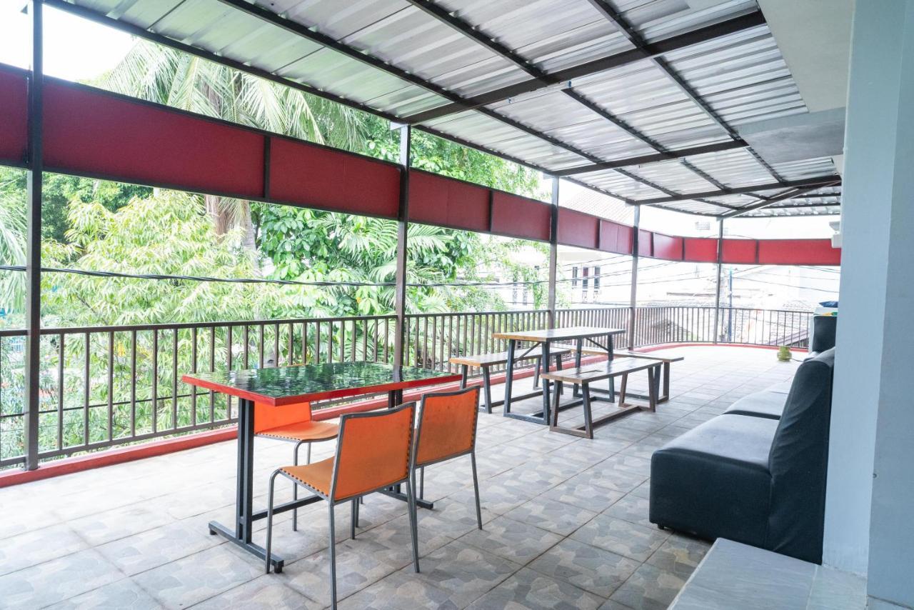 Reddoorz Plus Near Itc Cempaka Mas 2 자카르타 외부 사진
