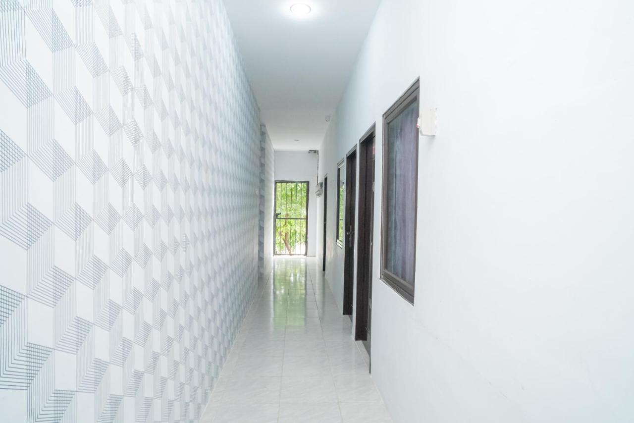 Reddoorz Plus Near Itc Cempaka Mas 2 자카르타 외부 사진