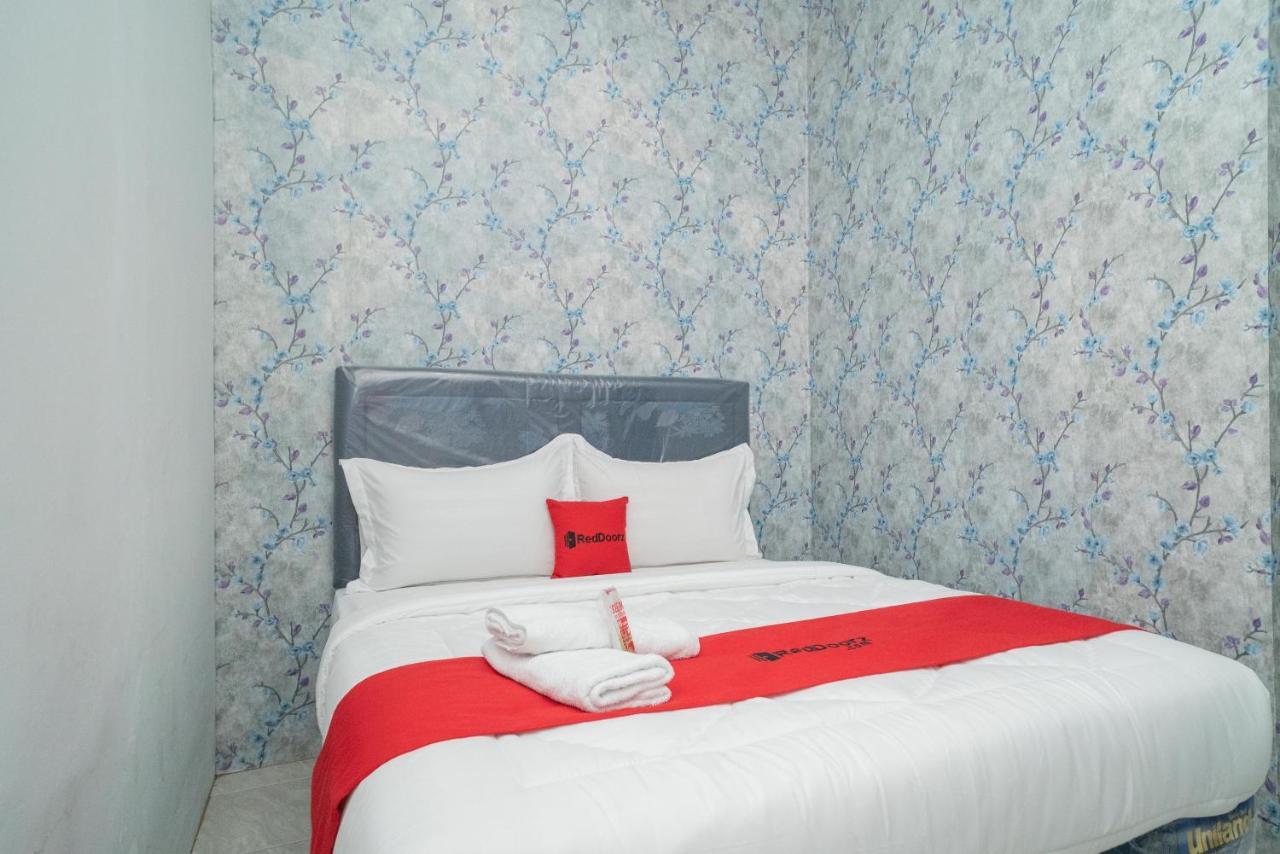 Reddoorz Plus Near Itc Cempaka Mas 2 자카르타 외부 사진